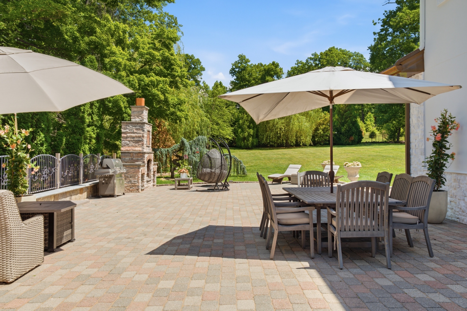244 Park Avenue resort outdoor living